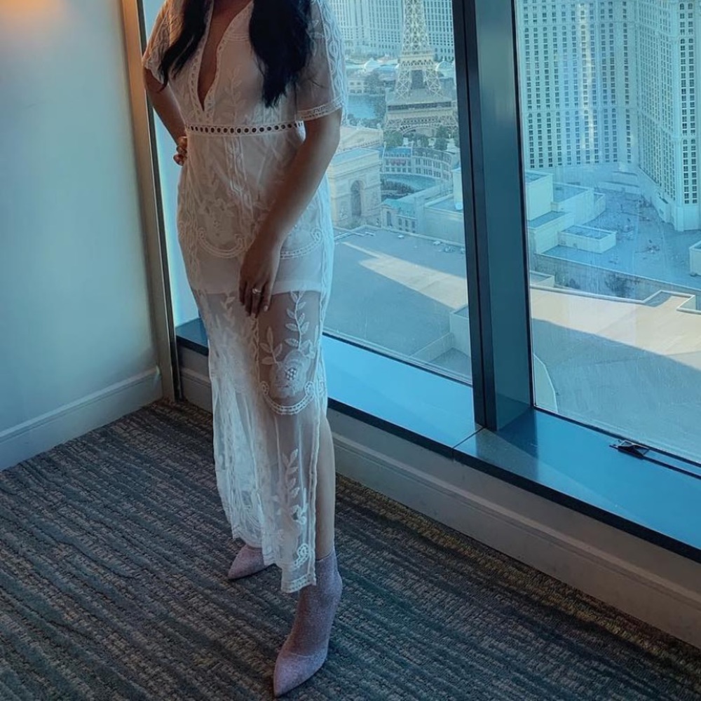 Deep V-Neck Lace Romper Short Sleeve Long Dress